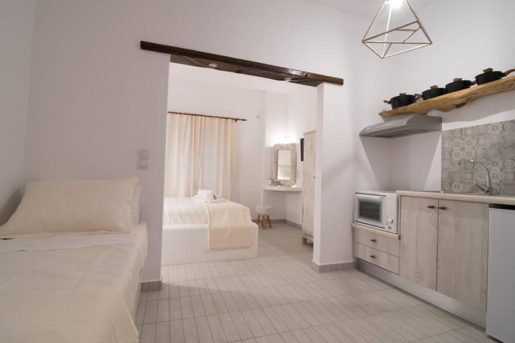 Nemesis Paleochora Apartment Chania  Ngoại thất bức ảnh