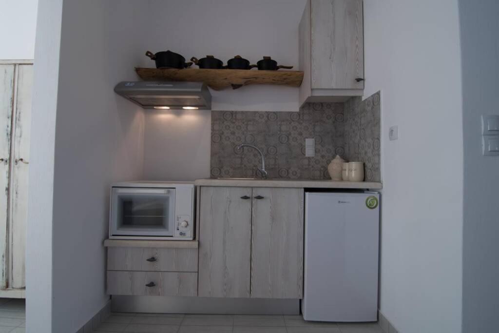 Nemesis Paleochora Apartment Chania  Ngoại thất bức ảnh