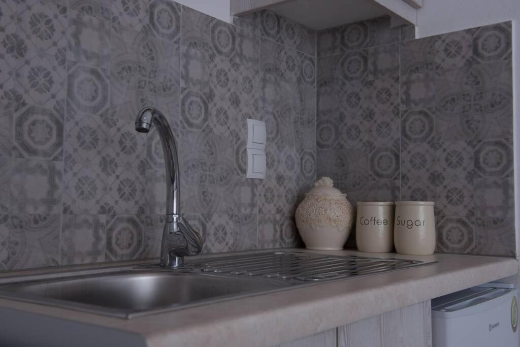 Nemesis Paleochora Apartment Chania  Ngoại thất bức ảnh